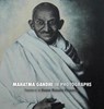 Mahatma Gandhi in Photographs - Adriano Lucca ; The Gandhi Research Foundation - 9781788940719