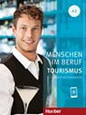 Menschen im Beruf - Tourismus A2. Kursbuch mit Audios online - Anja Schümann ; Cordula Schurig ; Frauke Van Der Werff ; Brigitte Schaefer - 9783193414243