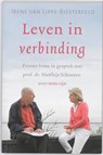 Leven in verbinding - Irene van Lippe-Biesterfeld ; Matthijs Schouten - 9789020203882