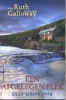 Een afgelegen plek - Elly Griffiths - 9789026174872