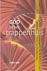 God in het trappenhuis - Joke Tan - 9789083304496