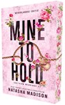 Mine to hold - Natasha Madison - 9789464408461