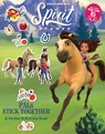 Spirit Untamed: Pals Stick Together: A Sticker & Activity Book - Dreamworks Animation LLC - 9780316627450