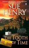 The Tooth of Time - Sue Henry - 9780451412379