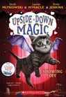 Showing Off (Upside-Down Magic #3) - Sarah Mlynowski ; Lauren Myracle ; Emily Jenkins - 9780545800549