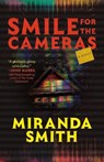 Smile for the Cameras - Miranda Smith - 9780593983188