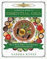 Llewellyn's Complete Book of Essential Oils - Sandra Kynes - 9780738756875