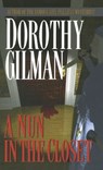 Nun in the Closet - Dorothy Gilman - 9780804151818
