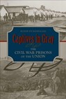 Captives in Gray - Roger Pickenpaugh - 9780817316525