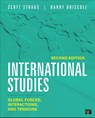International Studies: Global Forces, Interactions, and Tensions - STRAUS,  Scott A. - 9781071814390