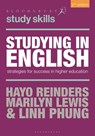 Studying in English - Dr Hayo (King Mongkuts University of Technology T Reinders ; Linh (Chatham University Phung ; Marilyn (Auckland Lewis - 9781137594051