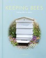 Keeping Bees - Vivian Head - 9781398823525