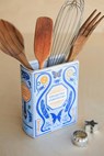 Bibliophile Ceramic Vase: Collected Curiosities Illustrated by Jane Mount: (Flower Vase, Desk Vase, Desk Décor) -  - 9781452172736