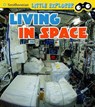 Living in Space - Kathryn Clay - 9781474733007