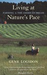 Living at Nature's Pace - Gene Logsdon - 9781603580496