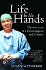 Life In His Hands - Susan Wyndham - 9781741981568