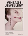 Vintage Jewellery - Caroline Cox ; Welbeck Publishing Group - 9781802790962