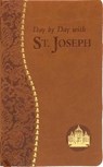 Day by Day with Saint Joseph - Joseph Champlin - 9781937913083