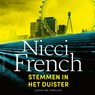Stemmen in het duister - Nicci French - 9789026367151