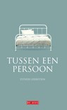 Tussen een persoon - Esther Gerritsen - 9789044527445