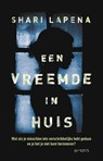 Een vreemde in huis - Shari Lapena - 9789044635317