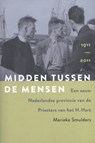 Midden tussen de mensen - Marieke Smulders - 9789056254711