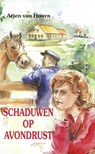 Schaduwen op Avondrust - Arjen van Hoorn - 9789402916867